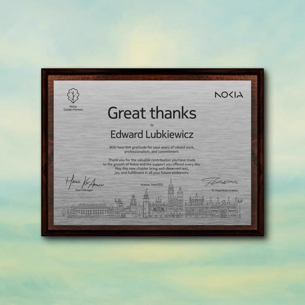 Dyplom grawerowany z personalizowanym projektem i pakowaniem prezentowym