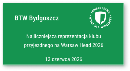 Zielona tabliczka pamiątkowa klubu sportowego z datą wydarzenia