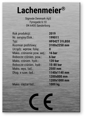 Srebrna tabliczka znamionowa maszyny z danymi technicznymi i oznaczeniem CE