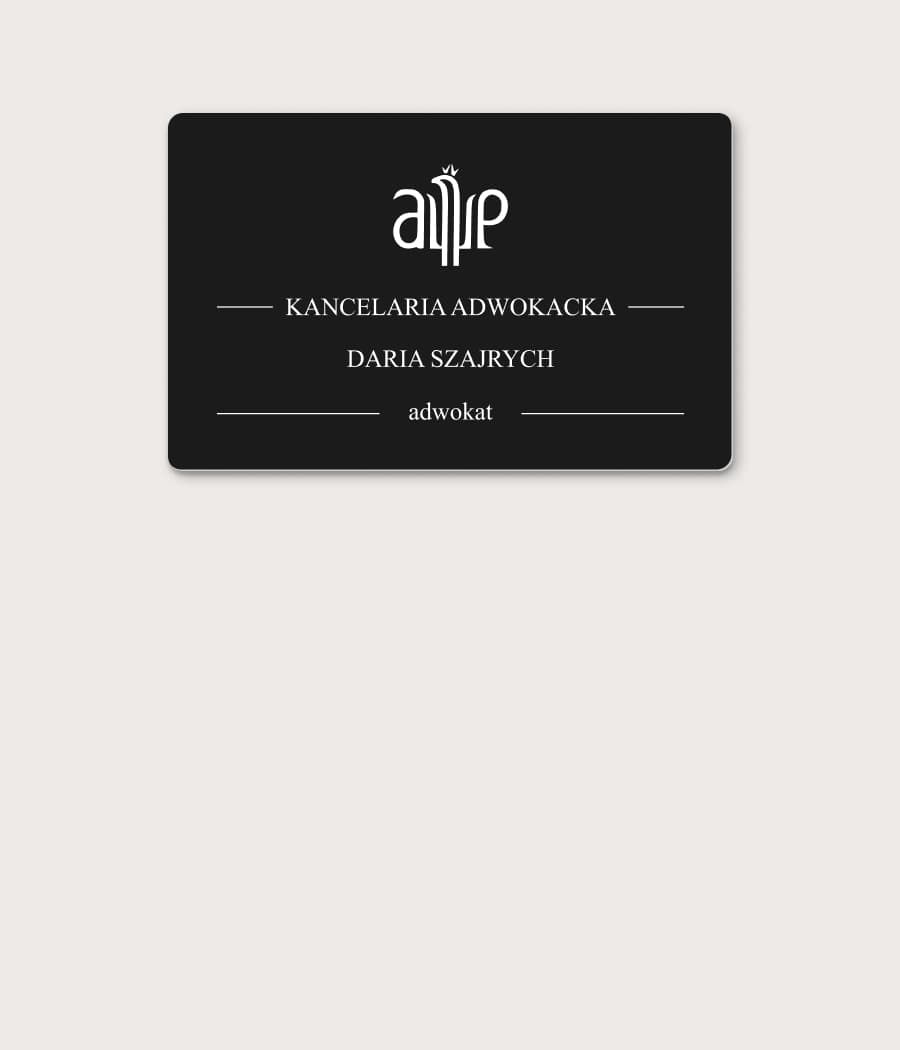 Czarna tabliczka imienna kancelarii adwokackiej z logo