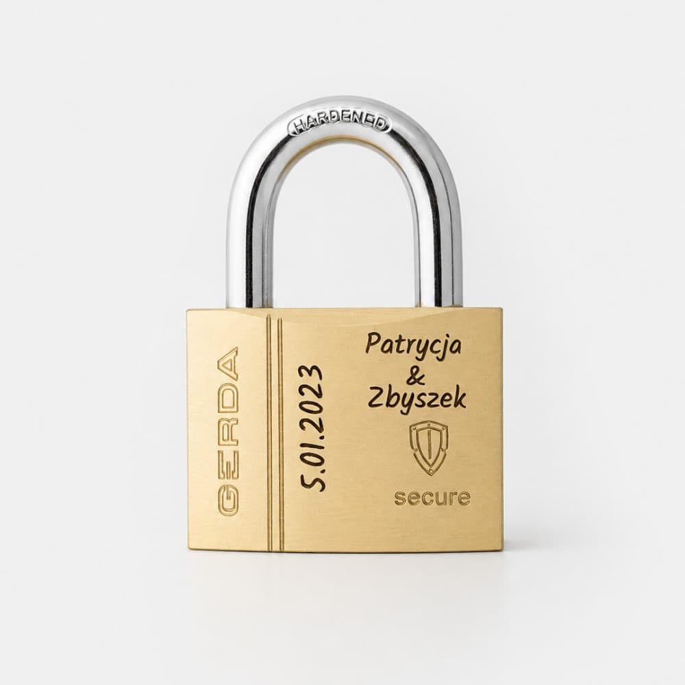 Mosiężna kłódka z personalizowanym grawerem imion i daty
