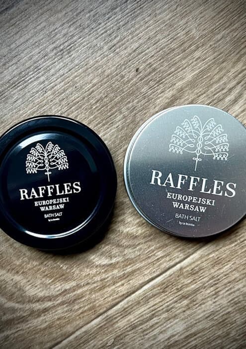 Kapsle aluminiowe z logo firmy wykonane grawerem