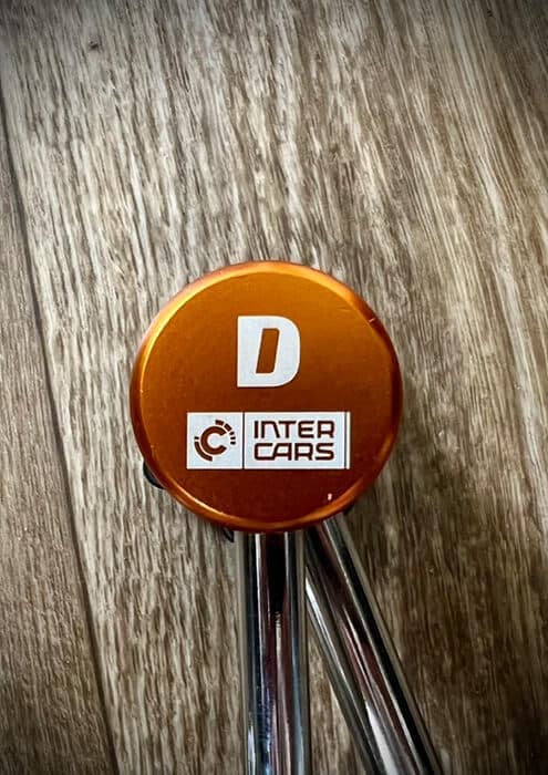 Aluminium anodowane z grawerem firmowym logo