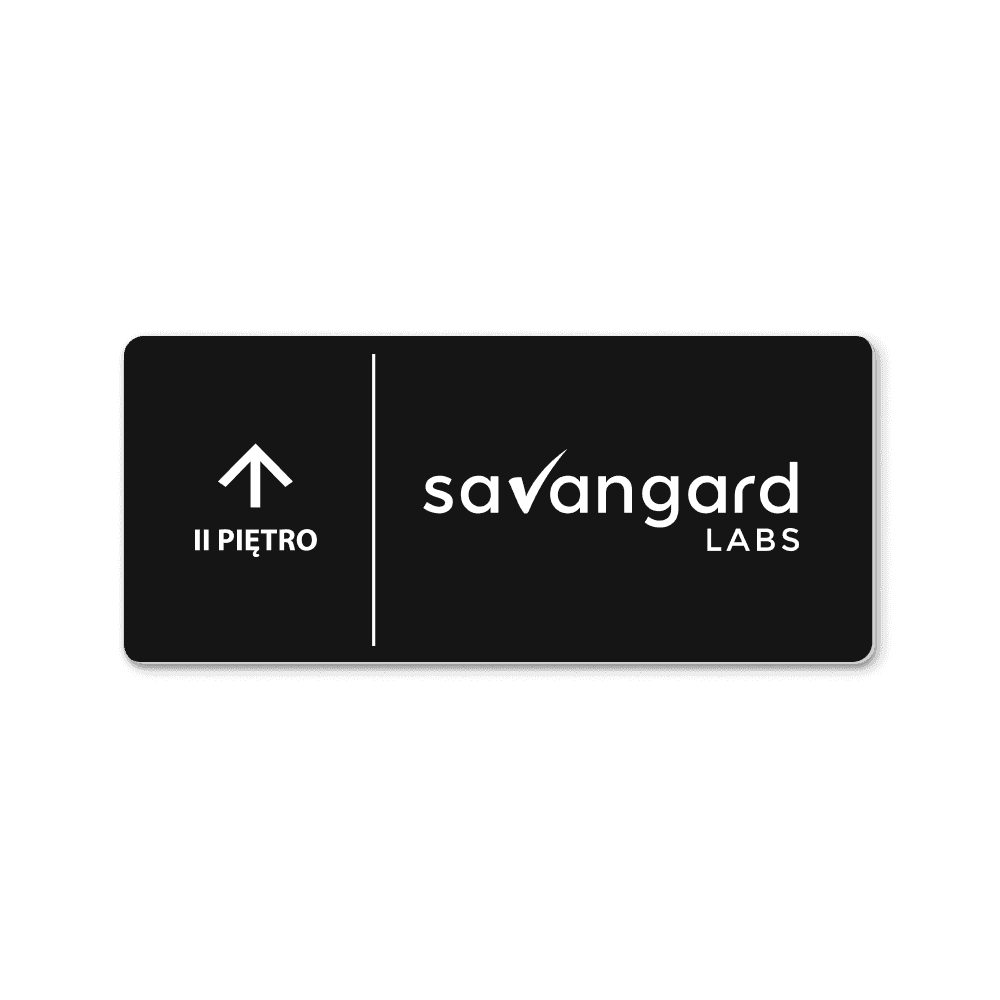 Tabliczka informacyjna z czarnego laminatu grawerskiego z białym grawerem z informacjami kontaktowymi