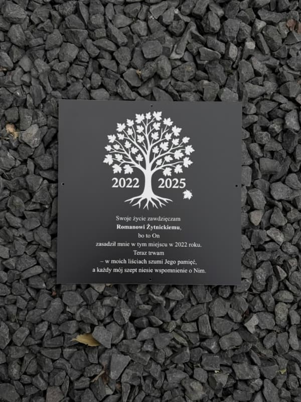 Tabliczka pamiątkowa czarna